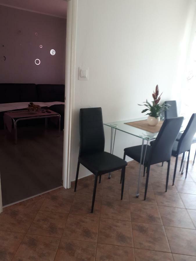 Apartmani Ivana Lopar Buitenkant foto